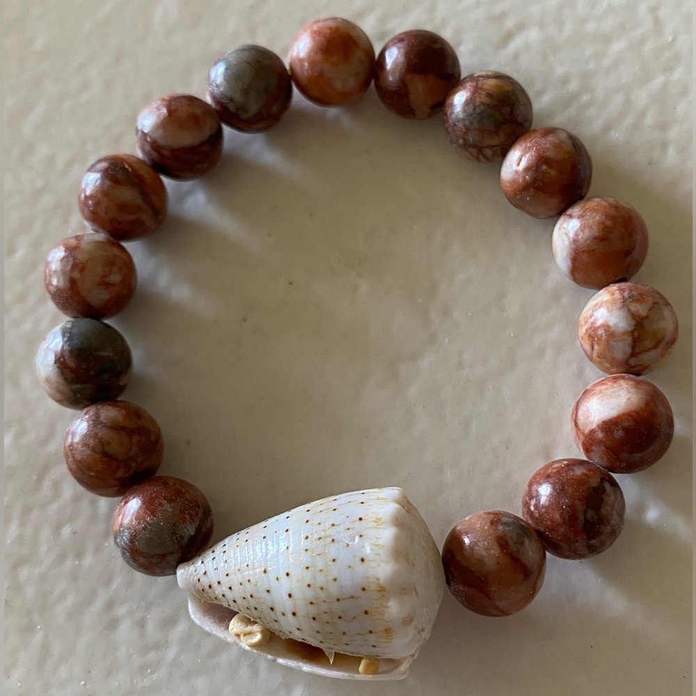 Shell & Jasper Bracelet - Picture 3 of 9